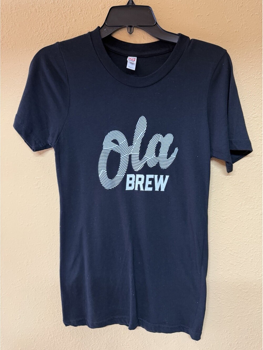 Ola Brew Hawaii Womens Black Tshirt, Size XS
